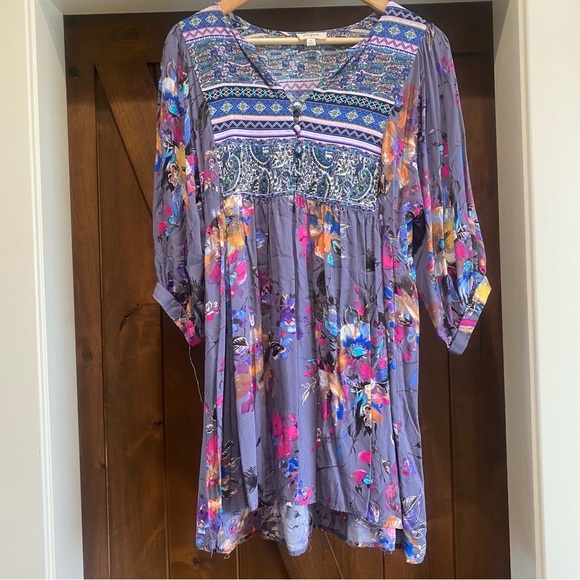 Umgee Dresses & Skirts - Umgee Women’s Dress Purple Floral Boho Tunic Twirl Balloon Sleeves Size Medium